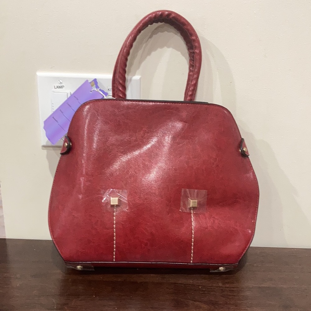 Red vegan leather medium size bag. New! - Picture 5 of 8